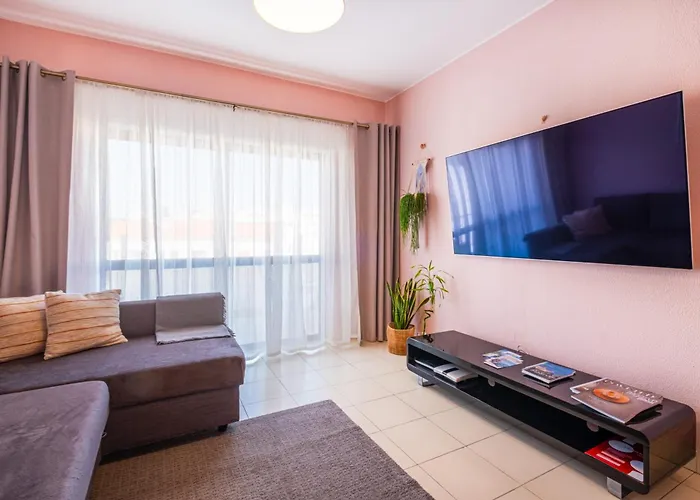 Perfect Location New Holiday Apartment